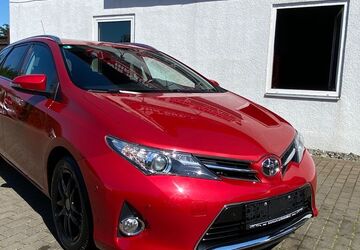 Toyota Auris 182.000 km 6.990 &euro; Goslar 38644
