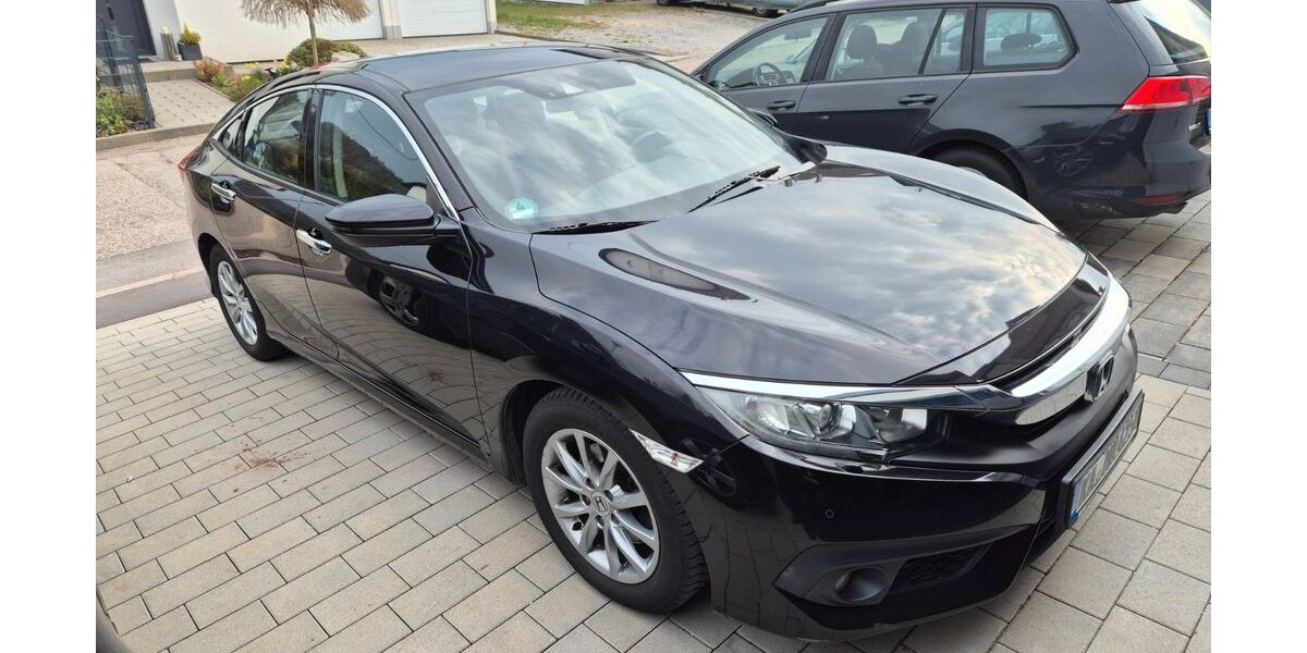 Honda Civic 91.000 km 17.300 &euro; Bad Herrenalb 76332