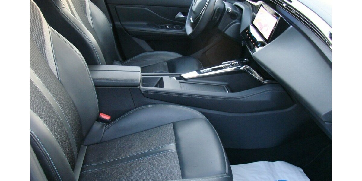 Peugeot 308 SW 1.6 Hybrid Allure Pack HY 180 ACC 360º 44.600 km 21.980 &euro; Falkensee 14612