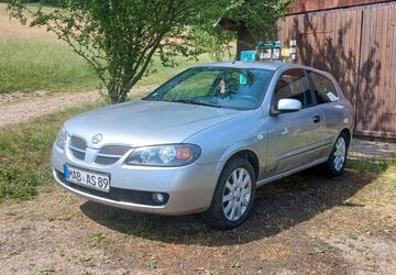 Nissan Almera 137.094 km 990 &euro; Kurort Seiffen 09548