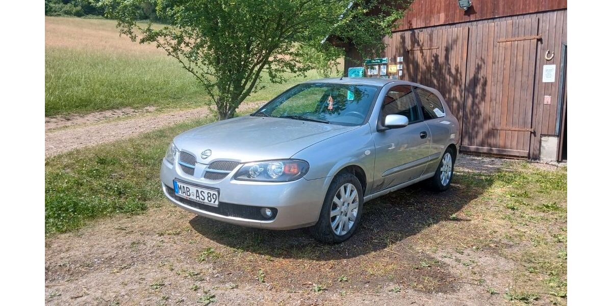 Nissan Almera 137.094 km 990 &euro; Kurort Seiffen 09548