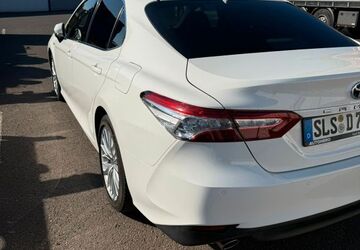 Toyota Camry 75.000 km 25.999 &euro; Quierschied 66287
