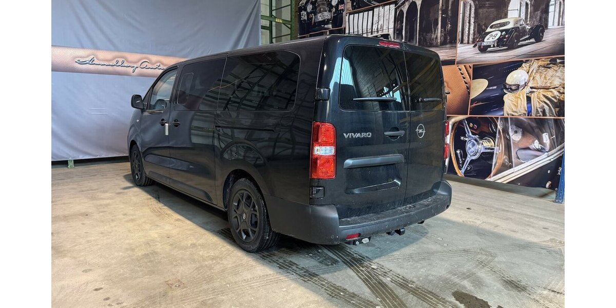 Opel Vivaro XL Extra long 9-Sitzer Klimaautom. AHK 9.900 km 35.999 &euro; Hamburg 22339
