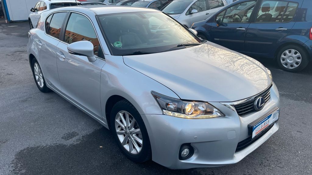 Lexus CT 200h 121.989 km 11.990 &euro; Düsseldorf 40597