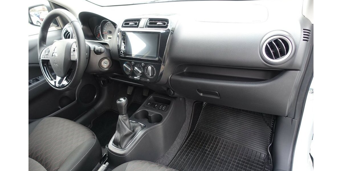 Mitsubishi Space Star Select+ Kamera Alu WR Sitzh. DAB 1. Han 21.600 km 12.950 &euro; Neumarkt/OPf 92318