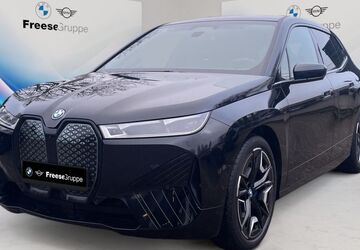 BMW iX 25.934 km 51.900 &euro; Oldenburg 26135