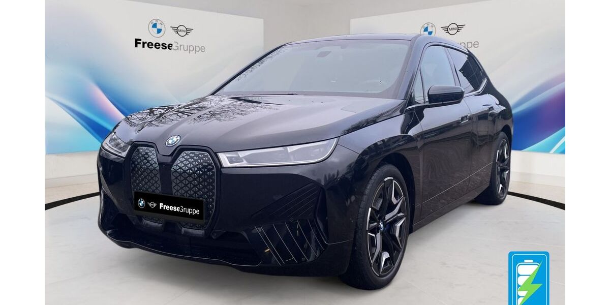 BMW iX 25.934 km 51.900 &euro; Oldenburg 26135