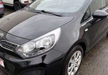 Kia Rio 113.000 km 5.950 &euro; Brühl 50321