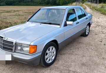 Mercedes-Benz 190 142.000 km 10.000 &euro; Zwickau 08056