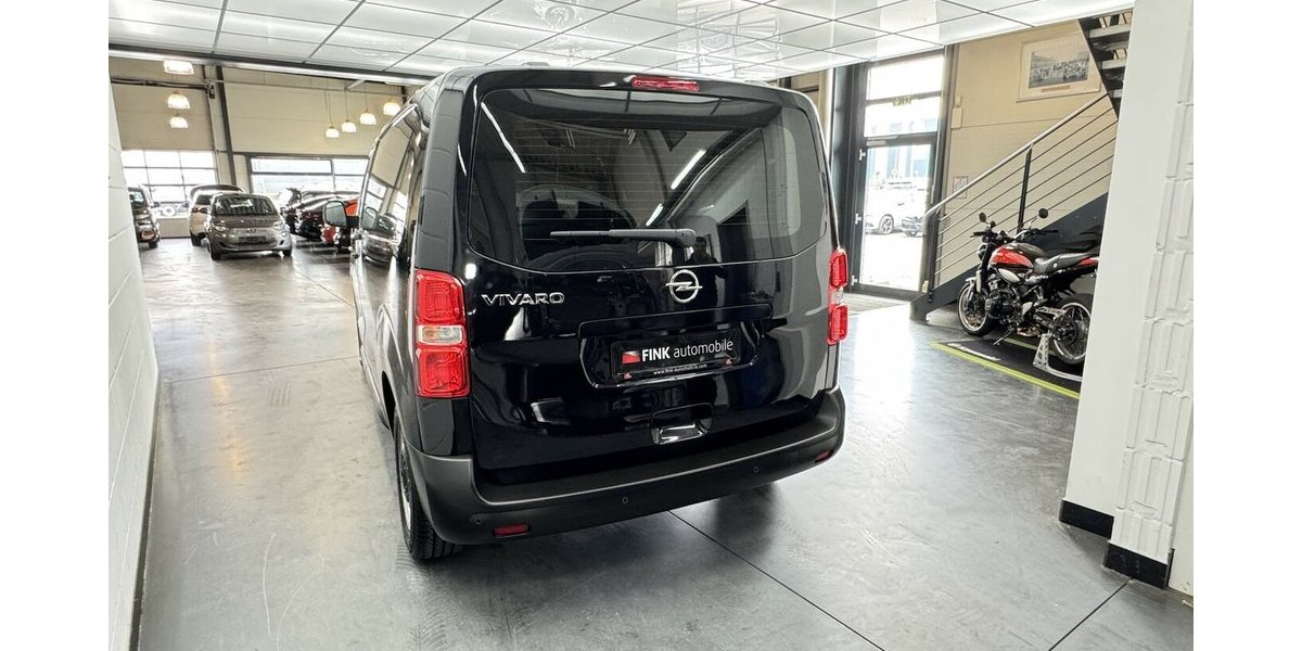 Opel Vivaro Cargo 1.5 D Edition M 1.Hand Sitzhzg 9.900 km 22.650 &euro; Lich 35423