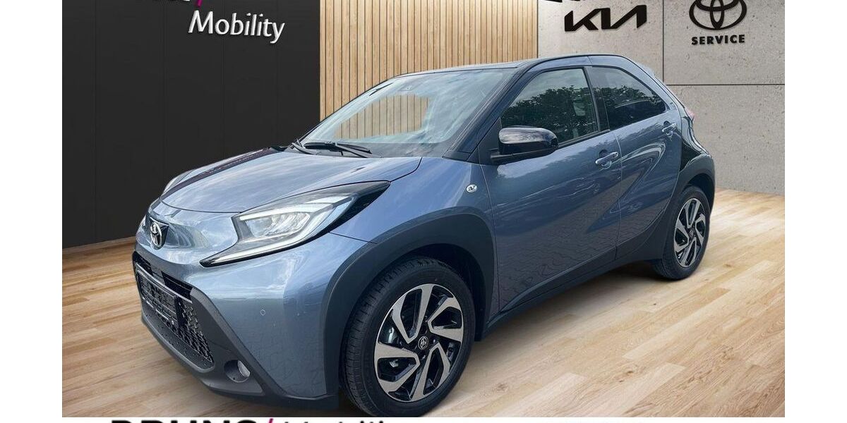 Toyota Aygo (X) 3.500 km 15.990 &euro; Quakenbrück 49610