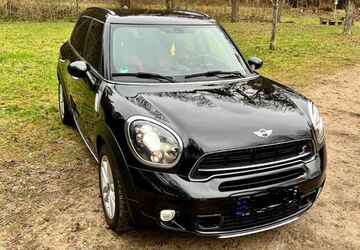 Mini Cooper SD Countryman 171.407 km 8.599 &euro; Roding 93426