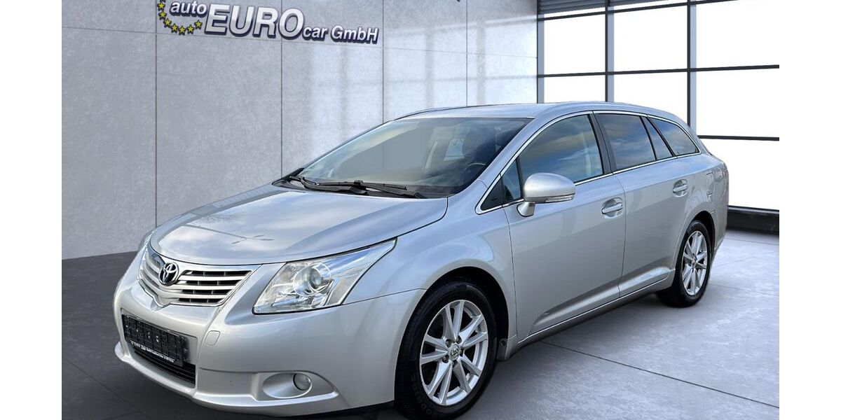 Toyota Avensis 299.000 km 3.150 &euro; Rostock 18106