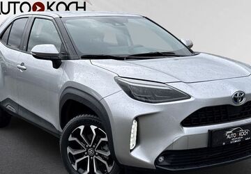 Toyota Yaris Cross 13.651 km 27.990 &euro; Eschweiler 52249