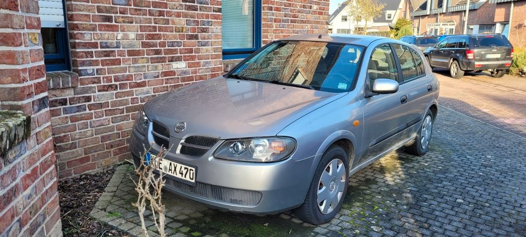 Nissan Almera 118.500 km 1.790 &euro; Geldern 47608