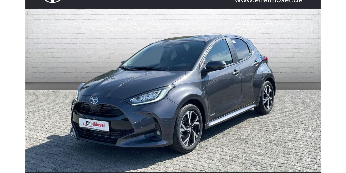 Toyota Yaris 2.869 km 27.960 &euro; Prüm 54595