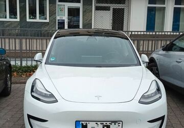 Tesla Model 3 178.000 km 17.000 &euro; Mülheim an der 45468