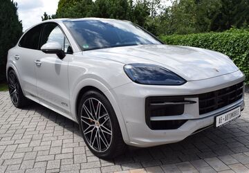 Porsche Cayenne 5.900 km 139.900 &euro; Pressig 96332