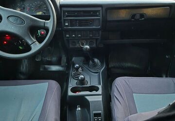 Lada Niva 52.500 km 9.500 &euro; Kall 53925