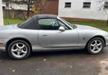 Mazda MX-5 80.000 km 8.999 &euro; München 81373