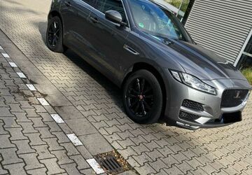 Jaguar F-Pace 89.600 km 25.500 &euro; Bremen 28325