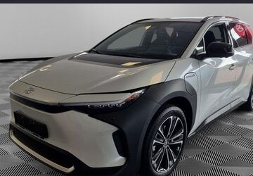 Toyota bZ4X 10.900 km 37.900 &euro; Kölpinsee 17459