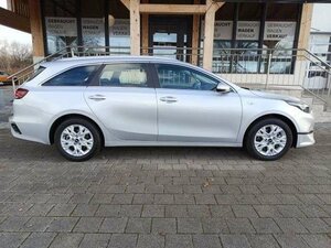 Kia Ceed SW / ceed SW CEED SW 1.5T 140 DCT7 VIS KOMF+ 16.822 km 22.990 &euro; Höhenkirchen-Siegertsbrun 85635
