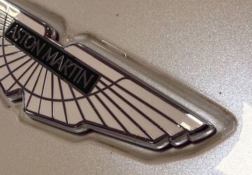 Aston Martin DB9 38.330 km 74.500 &euro; Paderborn 33104