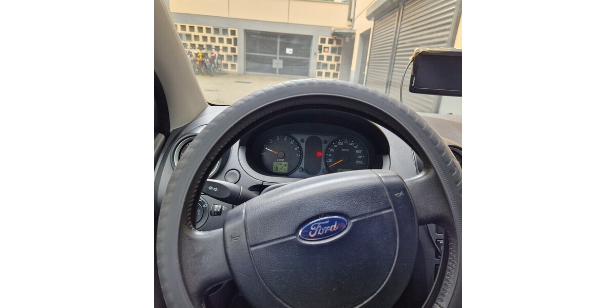 Ford Fiesta V 195.000 km 1.250 &euro; Nürnberg 90403