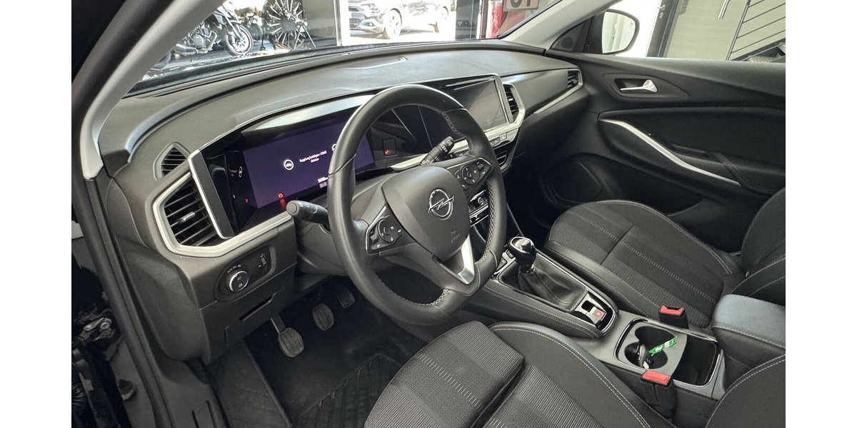 Opel Grandland 1.2 Turbo Elegance CarPlay FULL LED 30.756 km 17.440 &euro; Lich 35423