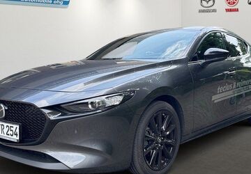 Mazda 3 7.410 km 24.685 &euro; Hamburg 22457