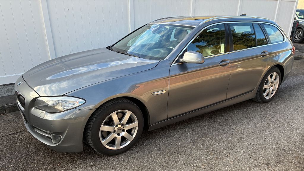 BMW 523 220.000 km 8.100 &euro; Adelsried 86477