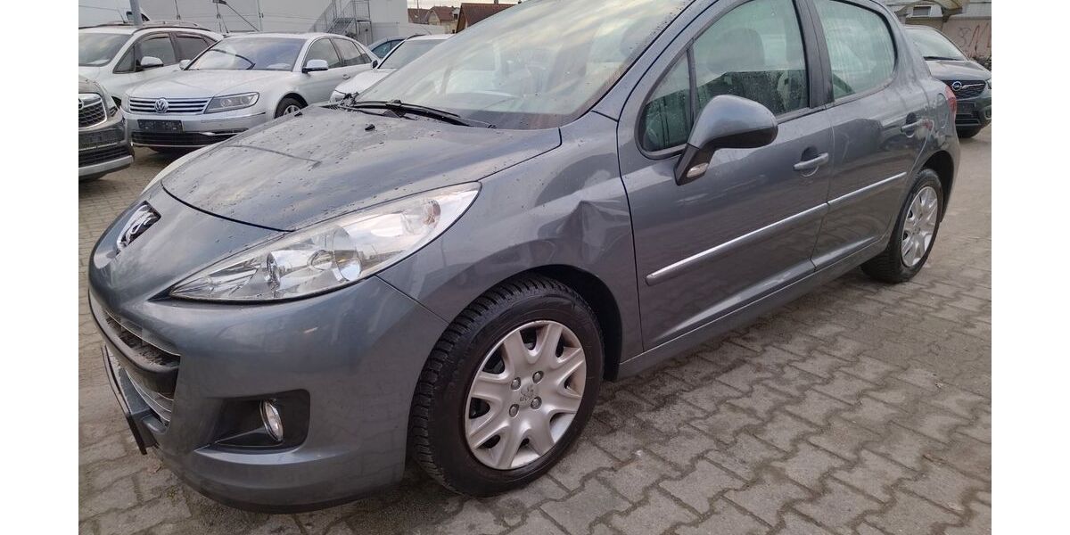 Peugeot 207 141.000 km 1.990 &euro; Diepoldshofen 88299