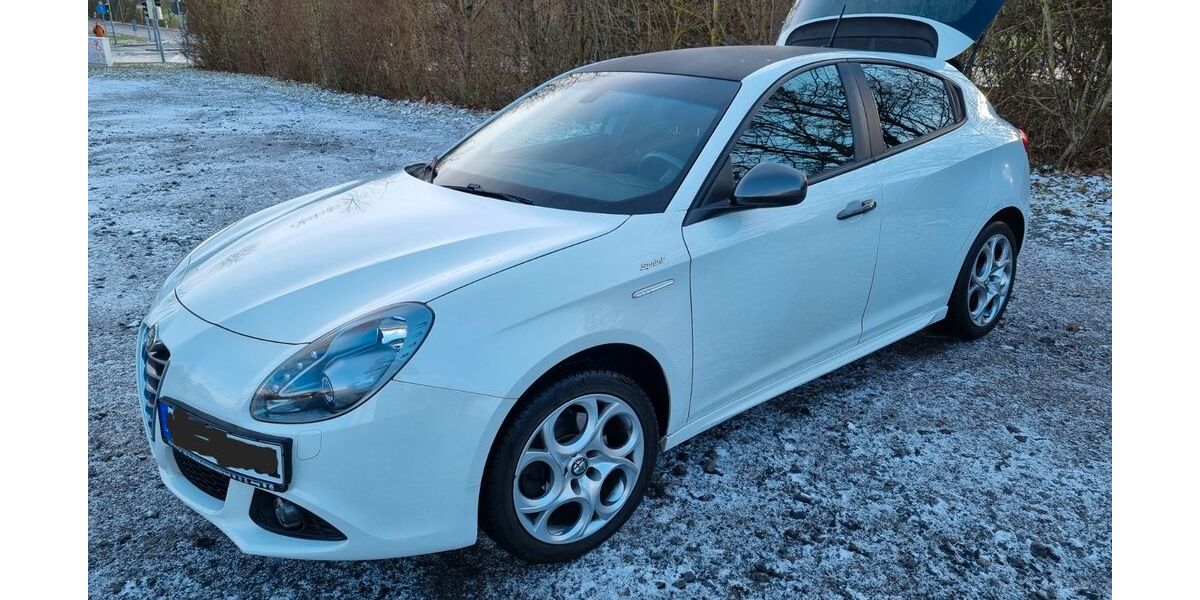 Alfa Romeo Giulietta 136.000 km 9.000 &euro; Hohen Neuendorf 16556