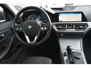 BMW 320d Touring Aut. Advantage Keyless PanoDach 29.807 km 32.995 &euro; Donauwörth 86609
