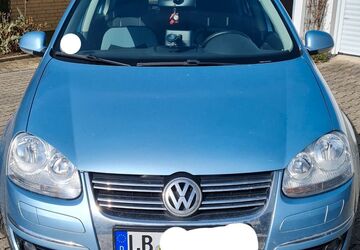 VW Jetta 92.000 km 4.572 &euro; Korntal-Münchingen - Münchingen 70825