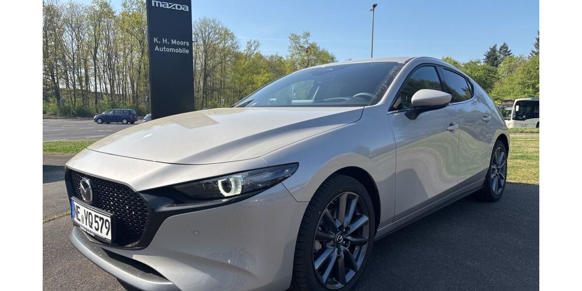 Mazda 3 5.915 km 26.891 &euro; Neuss 41464