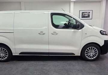 Opel Vivaro 210.000 km 9.990 &euro; Asperg 71679