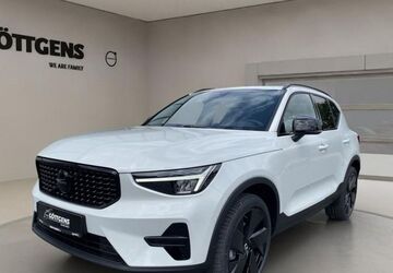 Volvo XC40 6.000 km 37.949 &euro; Soest 59494
