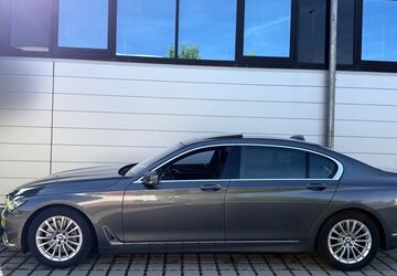 BMW 750 122.852 km 28.999 &euro; Raubling 83064