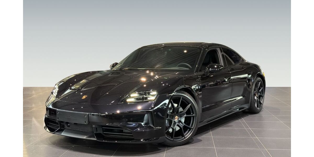 Porsche Taycan 5.000 km 109.870 &euro; Freiburg 79115