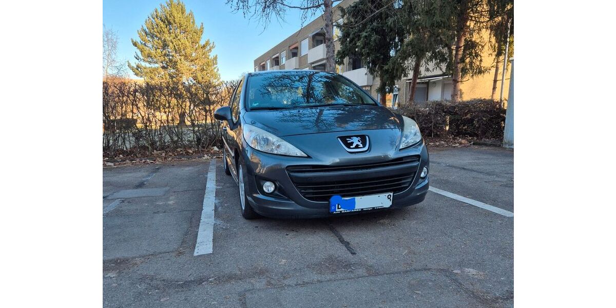 Peugeot 207 164.000 km 2.200 &euro; Böblingen 71034