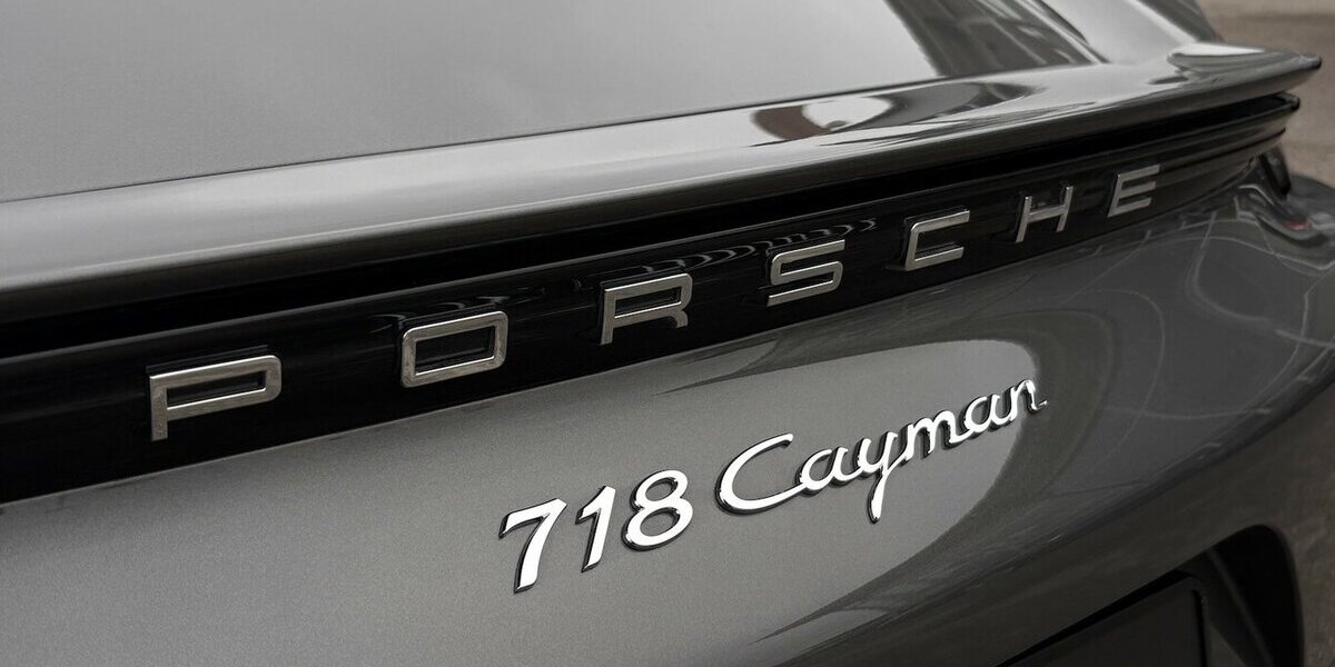 Porsche Cayman 718 KAMERA/NAVIGATION/SITZHEIZUNG 14.510 km 59.900 &euro; Villingen-Schwenningen 78054