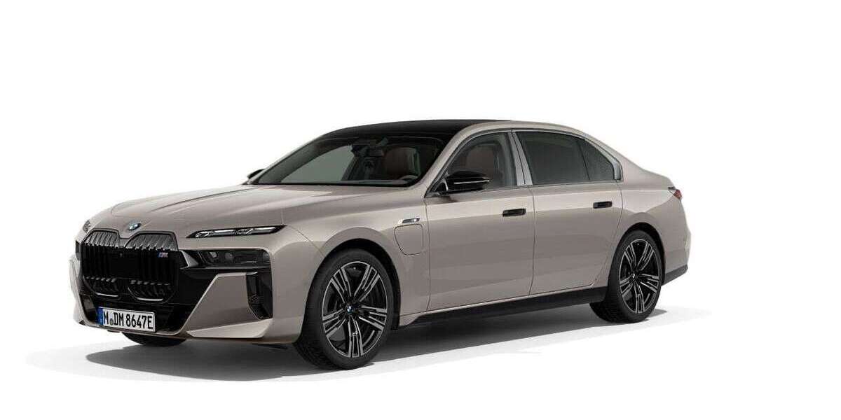 BMW 760 4.790 km 128.790 &euro; München 81245