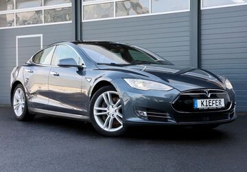 Tesla Model S 195.585 km 22.850 &euro; Rennerod 56477