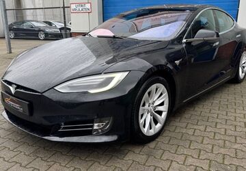 Tesla Model S 307.000 km 13.950 &euro; Losser 