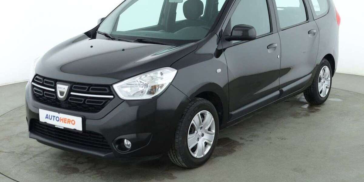 Dacia Lodgy 74.158 km 13.090 &euro; Neufahrn 85375