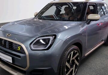 Mini Cooper SE Countryman 3.096 km 47.130 &euro; 