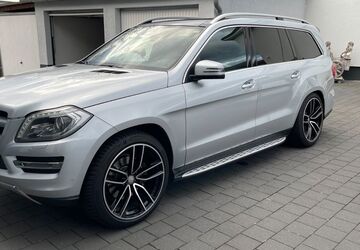 Mercedes-Benz GL 450 256.193 km 17.500 &euro; Mühlheim am Main 63165