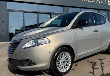 Lancia Ypsilon 28.000 km 7.899 &euro; Saarlouis 66740